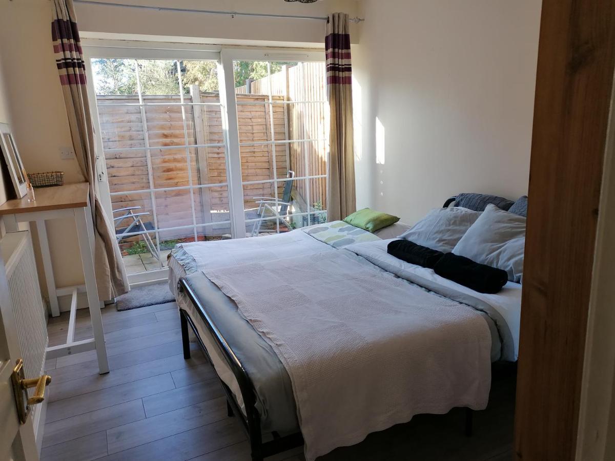 Chantilly Appartement Ickenham Buitenkant foto